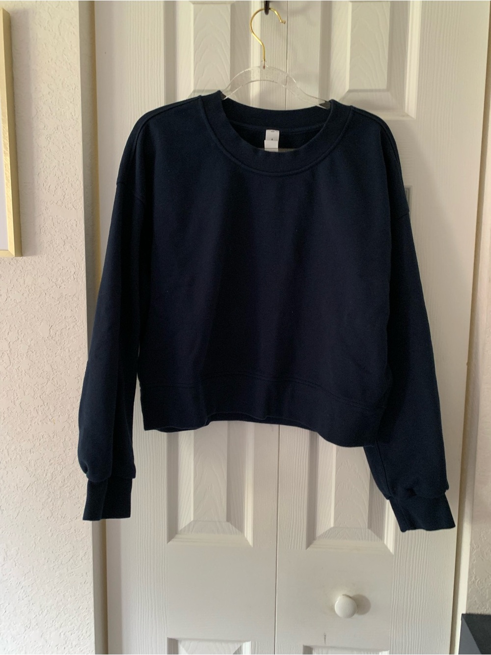 lululemon athletica Navy Crewneck Cropped Sweatshirt Size 6